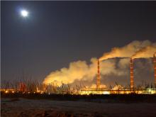 Источник едкого запаха: по предварительным данным, его разносит мазутохранилище ТЭЦ